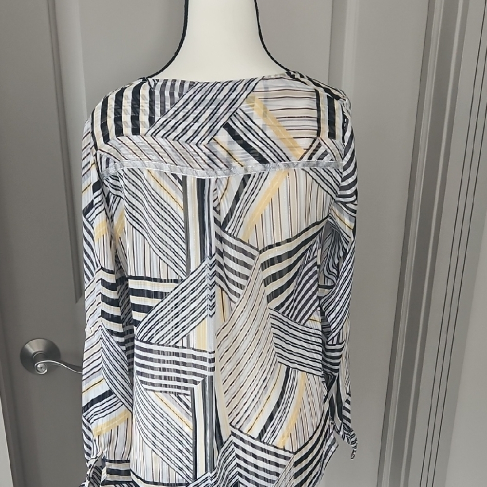 Geometric Pattern Metallic Thread Button Down Blo… - image 3